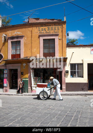 San Miguel De Allende, una città e un comune nella regione di Guanajuato in Messico centrale. Il centro storico è un Sito Patrimonio dell'umanità. Foto Stock