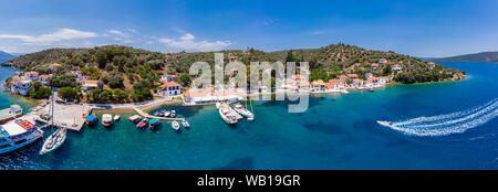 La Grecia, Pelion, Pagasetic Gulf, suono di Trikeri, Regione Volos, Isola Pangias, veduta aerea della baia di Paleo Trikeri Foto Stock