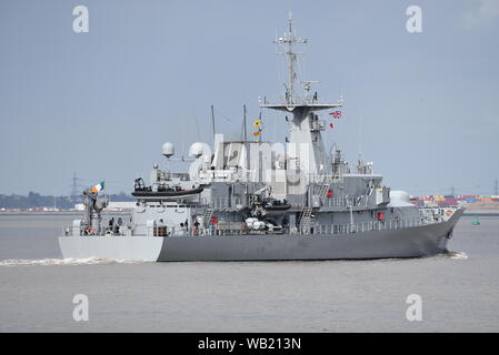 LÉ James Joyce è una nave da guerra Samuel Beckett Class gestita dall'Irish Navel Service, è raffigurata sul Tamigi dopo una visita a Londra. Foto Stock