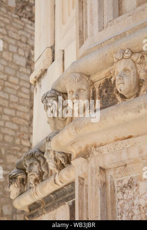 Ritratti rinascimentale presso la Cattedrale di San Giacomo di Sibenik, Croazia, Europa Foto Stock