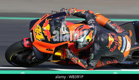 Pol Espargaro durante la pratica in anticipo della GoPro British Grand Prix MotoGP a Silverstone, Towcester. Foto Stock