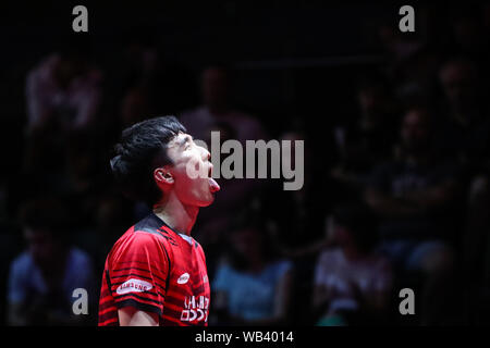 Olomouc, Repubblica Ceca. 24 Ago, 2019. Lee Sangsu della Corea del Sud reagisce durante un Uomini Singoli Quarti il match contro il Timo Boll di Germania al 2019 ITTF aperto ceca a Olomouc, Repubblica ceca, 24 agosto 2019. Credito: Shan Yuqi/Xinhua/Alamy Live News Foto Stock