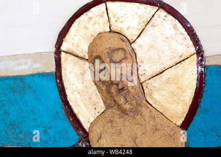 Un rilievo di scultura del volto di Gesù. Fatta di creta per modellare da Lubo Michalko. Visualizzato in Quo Vadis casa cattolica. Foto Stock