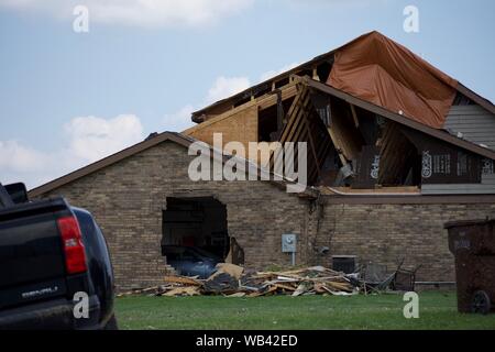 Casa distrutta dal tornado danni a Dayton ohio Foto Stock