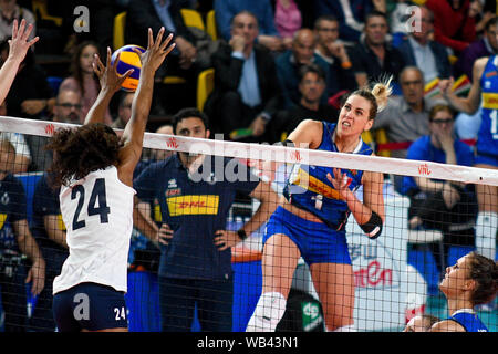 INDRE SOROKAITE IN SPIKE durante la lega delle nazioni le donne - Stati Uniti Vs Italia, Conegliano, Italia, 29 maggio 2019, Pallavolo Italiana Nazionali di Pallavolo Foto Stock