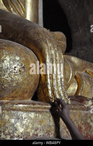 Il vecchio tempio di Bagan e rovine in Myanmar Foto Stock