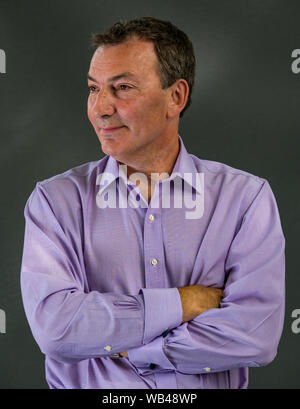 Edimburgo, Scozia, Regno Unito. 24 Ago, 2019. Edinburgh International Book Festival. Nella foto: Mark Urban, giornalista, storico ed emittente, e attualmente è l'Editor di diplomatici e presentatore per la BBC Two's Newsnight, parla del suo libro Il Skripal file: Vita e vicino alla morte di una spy di russo presso il festival del libro Foto Stock