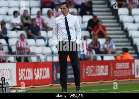 Sunderland, Regno Unito. 24 Ago, 2019.Sunderland Jack manager Ross durante la scommessa del Cielo lega 1 corrispondenza tra Sunderland e AFC Wimbledon presso lo stadio di luce, Sunderland sabato 24 agosto 2019. (Credit: Steven Hadlow | MI News) solo uso editoriale, è richiesta una licenza per uso commerciale. Nessun uso in scommesse, giochi o un singolo giocatore/club/league pubblicazioni. La fotografia può essere utilizzata solo per il giornale e/o rivista scopi editoriali: Credito MI News & Sport /Alamy Live News Foto Stock