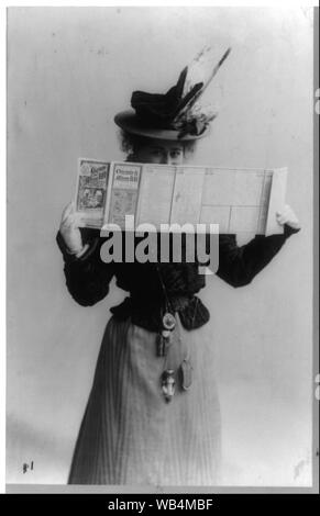 Edna Wallace tramoggia, tre quarti di lunghezza verticale, in piedi, rivolto verso destra guardando sopra la pianificazione per Chicago & Alton Railroad Abstract/medio: 1 stampa fotografica. Foto Stock