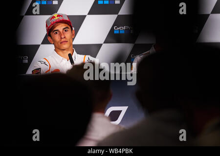 Towcester, Northamptonshire, Regno Unito. 24 Ago, 2019. Marc Marquez (SPA) e Repsol Honda Racing durante il 2019 GoPro British Grand Prix Moto GP sul circuito di Silverstone. Credito: Gergo Toth/Alamy Live News Foto Stock