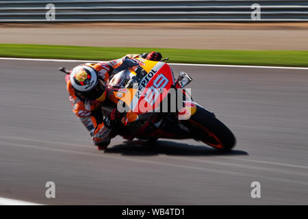 Towcester, Northamptonshire, Regno Unito. 24 Ago, 2019. Jorge Lorenzo (SPA) e Repsol Honda Team durante il 2019 GoPro British Grand Prix Moto GP sul circuito di Silverstone. Credito: Gergo Toth/Alamy Live News Foto Stock