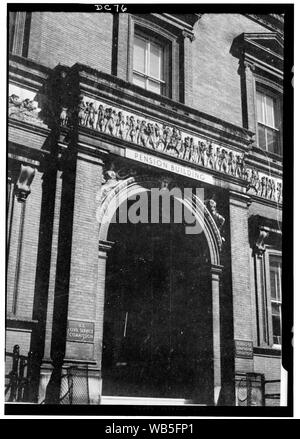 Ingresso - ELEVAZIONE DEL SUD; 1. Storici edifici americano Sondaggio Russell Jones, fotografo Marzo 1959 ENTRATA - la facciata sud - Pension Edificio, 440 G Street Nordovest, Washington, Distretto di Columbia, DC Foto Stock