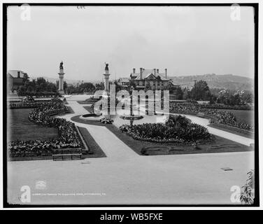 Data c1901 titolo entrata di Highland Park, Pittsburgh, Pa. note 793 sul negativo. Detroit Publishing Co. n. 013887. Dono; State Historical Society of Colorado; 1949. Soggetti fontane parchi Stati Uniti--Pennsylvania--Pittsburgh Pennsylvania--Pittsburgh nomi correlati copyright attore Detroit Publishing Co. publisher Detroit Publishing Co. Foto Stock