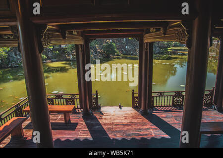 Tinta Palazzo Imperiale e Reale tombe in Vietnam Foto Stock