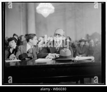 Presidente di FCC. Washington, 13 genn. Una nuova fotografia informale di Frank McNinch, Presidente della Commissione federale delle comunicazioni. Essa è stata fatta durante la Hopkins è stato interrogato dalla commissione del Senato l'altro giorno, 1/13/39 Abstract/medio: 1, negativo : vetro ; 4 x 5 in. o più piccolo Foto Stock