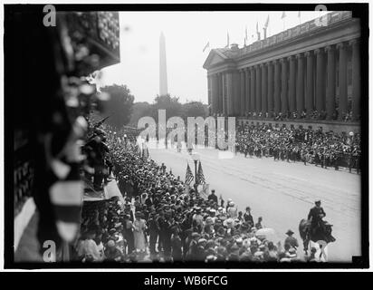 Prima Divisione, A.E.F. AMERICAN EXPEDITIONARY forze. Varie viste della sfilata Abstract/medio: 1, negativo : vetro ; 5 x 7 in. o più piccolo Foto Stock