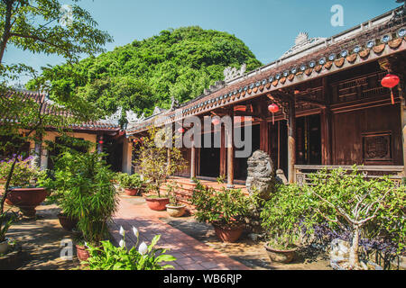 Montagne di marmo viste in Danang, Vietnam centrale Foto Stock