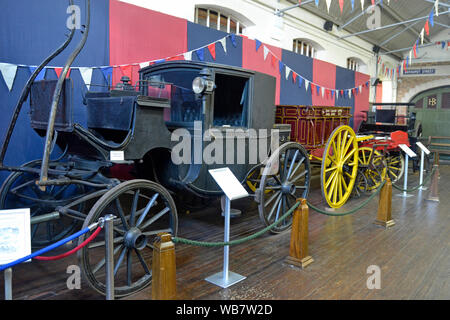 Brougham carrello dal 1890 nel Museo della Vita Lincolnshire, Lincoln, Lincolnshire, Regno Unito. Produttore: Mason e Co. Londra Foto Stock