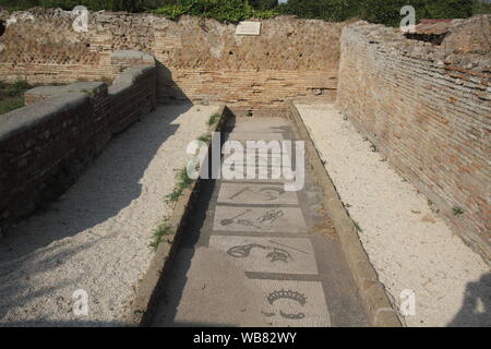 Roma, Italia - 25 agosto 2019: Il sito archeologico di Ostia Antica Foto Stock