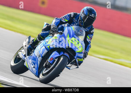 Towcester, Regno Unito. 25 Ago, 2019. 25 Ago, 2019. Sylvain Guintoli del Team SUZUKI ECSTAR durante il warm up della GoPro British Grand Prix sul circuito di Silverstone Domenica, 25 agosto 2019 a Towcester, Inghilterra. Credito: Taka G Wu/Alamy Live News Foto Stock