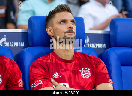 Sport, calcio, Bundesliga, 2019/2020, FC Schalke 04 vs FC Bayern Monaco 0-3, Veltins Arena Gelsenkirchen, Lettori da banco, keeper Sven Ulreich (FCB), DFL REGOLAMENTI VIETANO QUALSIASI USO DI FOTOGRAFIE come sequenze di immagini e/o quasi-VIDEO Foto Stock