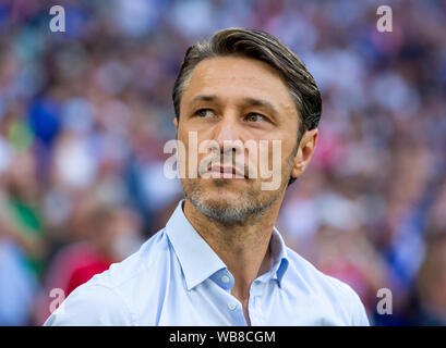 Sport, calcio, Bundesliga, 2019/2020, FC Schalke 04 vs FC Bayern Monaco 0-3, Veltins Arena Gelsenkirchen, head coach Niko Kovac (FCB), DFL REGOLAMENTI VIETANO QUALSIASI USO DI FOTOGRAFIE come sequenze di immagini e/o quasi-VIDEO Foto Stock