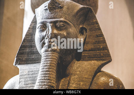 La piramide del Louvre e del museo di Parigi, Francia Foto Stock