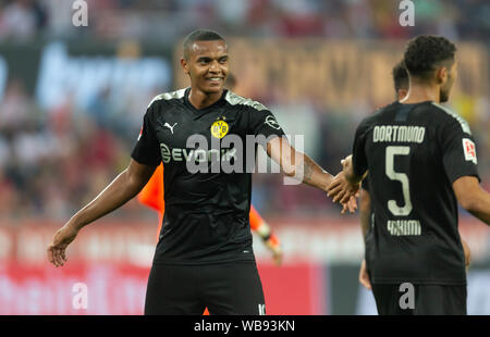 Colonia, Germania, 23.08.2019, Bundesliga giornata 2, 1. FC Koeln vs Borussia Dortmund: Manuel Akanji (Dortmund). (Foto: Juergen Schwarz) DFL REGULAT Foto Stock