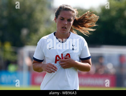 Boreham Wood, Regno Unito. 25 Ago, 2019. BOREHAMWOOD, Inghilterra - AGOSTO25: Siri verme del Tottenham Hotspur Ladies durante la partita amichevole tra le donne di Arsenal e Tottenham Hotspur a Prato Park Stadium il 25 agosto 2019 in Boreham Wood, Inghilterra azione di Credito Foto donne Credit: Azione Foto Sport/Alamy Live News Foto Stock