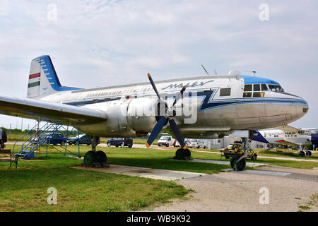 Ilyushin IL-14T aereo, Aeropark è un open-air aviation museum accanto a Piazza Ferenc Liszt International Airport, Budapest, Ungheria Magyarország, Europa Foto Stock