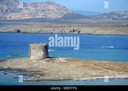 Vista panoramica del tratto di mare tra l'isola dell'Asinara e di Capo Falcone in Sardegna del nord nei pressi di Stintino. Foto Stock