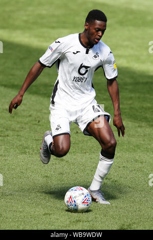 Swansea, Regno Unito. 25 Ago, 2019. Jordon Garrick di Swansea City in azione. EFL Skybet partita in campionato, Swansea City v Birmingham City presso il Liberty Stadium di Swansea, Galles del Sud domenica 25 agosto 2019. Questa immagine può essere utilizzata solo per scopi editoriali. Solo uso editoriale, è richiesta una licenza per uso commerciale. Nessun uso in scommesse, giochi o un singolo giocatore/club/league pubblicazioni. pic da Andrew Orchard/Andrew Orchard fotografia sportiva/Alamy Live news Credito: Andrew Orchard fotografia sportiva/Alamy Live News Foto Stock