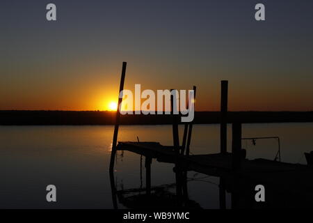 Tramonto al porto di San Clemente del Tuyu, Buenos Aires, Argentina Foto Stock