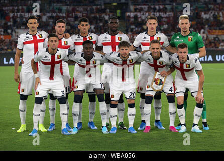 Roma, Italia. 26 Ago, 2019. Roma, Italia - 25 agosto 2019: Genova team prima della serie di una partita di calcio tra la Roma e Genova FC, allo Stadio Olimpico di Roma. Credit: Indipendente Agenzia fotografica/Alamy Live News Foto Stock