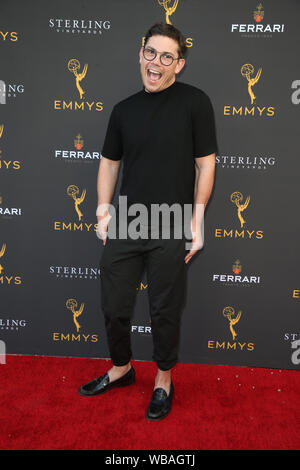 A nord di Hollywood, CA. 25 Ago, 2019. Ryan O'Connell, a Television Academy sono gli esecutori Peer Group celebrazione presso Saban Media Center in North Hollywood, la California il 25 agosto 2019. Credito: Faye Sadou/media/punzone Alamy Live News Foto Stock