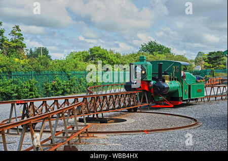 La Monorotaia Lartigue in Listowel, nella contea di Kerry, Repubblica di Irlanda, è un unico sistema ferroviario costruito dal francese Charles Lartigue. Foto Stock