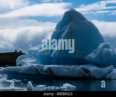 Grandi iceberg sul lago Jökulsárlón in Islanda Foto Stock