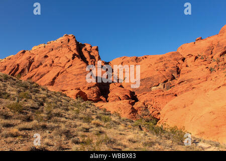 Bellissimi colori nelle rocce lungo il Red Rock Canyon, Nevada Foto Stock