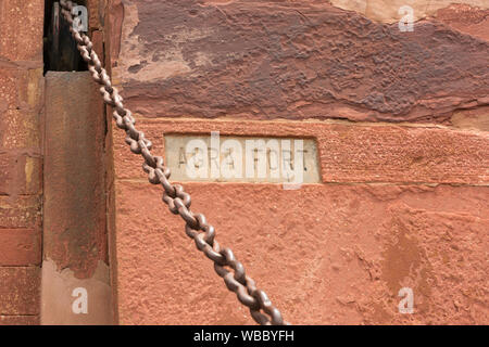 Agra, India - 13 agosto 2019: Agra Fort Sign in Agra, Uttar Pradesh in India Foto Stock