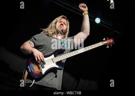 Trondheim, Norvegia. 2nd, Giugno 2018. Il British hard rock band ingloriosa esegue un live durante il norvegese festival di musica di rocce di Trondheim 2018 di Trondheim. Qui bass player Colin Morbo di Parkinson è visto dal vivo sul palco. (Photo credit: Gonzales foto - Tor Atle Kleven). Foto Stock