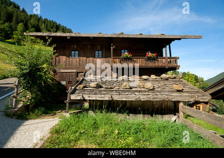 Museo etnografico di San Nicolò (St. Nikolaus), Val d'Ultimo (Val d Ultimo), Bolzano, Trentino Alto Adige Foto Stock