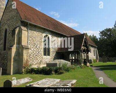 Vista del XI secolo nella chiesa della Santissima Trinità ad Cookham, associato con l'artista Sir Stanley Spencer dipinti. Foto Stock