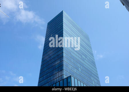 Una vista ravvicinata della Hyperion hotel, Formerly Ramada Plaza Basel, Svizzera Foto Stock