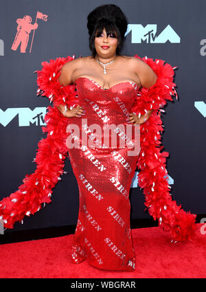 Lizzo frequentando gli MTV Video Music Awards 2019 tenutosi presso il Prudential Center di Newark, New Jersey. Foto Stock