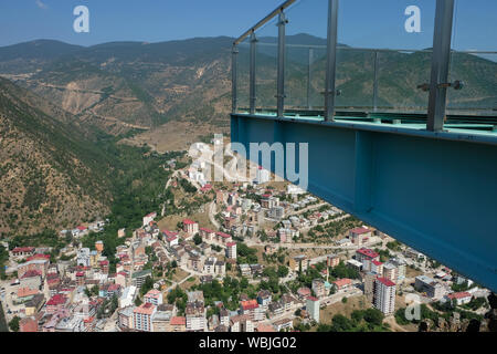 Vista di gumushane torul da crociera di vetro terrazza Foto Stock