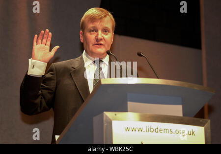 Libdem al Rally Meadowbank, Edimburgo stasera ( Martedì 29/5/01) il quale è stato affrontato da leader Charles Kennedy, MP. Foto Stock