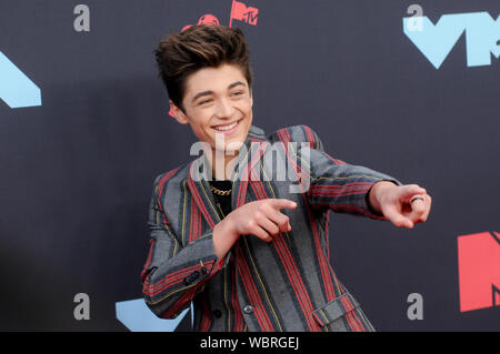 Newark, Stati Uniti d'America. Il 27 agosto, 2019. Aser Angel (Asher Dov Angel) assiste il 2019 Video MTV Video Music Awards tenutosi presso il Prudential Center a Newark, NJ Credito: SOPA Immagini limitata/Alamy Live News Foto Stock