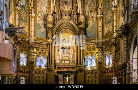 Interior alterare e icona di Santa Maria de Montserrat, Monistrol de Montserrat, Catalogna, Spagna. Foto Stock