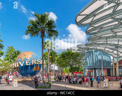 Globo fuori l'ingresso agli Universal Studios di Singapore, l'Isola di Sentosa, Singapore Foto Stock