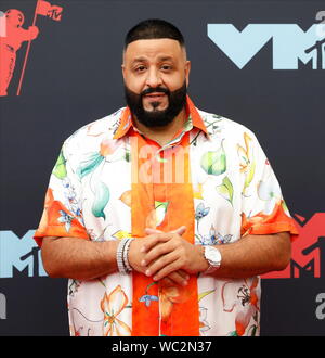 Newarke, STATI UNITI D'AMERICA. 26 Ago, 2019. DJ Khaled arriva sul tappeto rosso al trentaseiesimo annuale degli MTV Video Music Awards a Prudential Center a Newark, NJ, Lunedì 26 Agosto, 2019. Credito: UPI/Alamy Live News Foto Stock